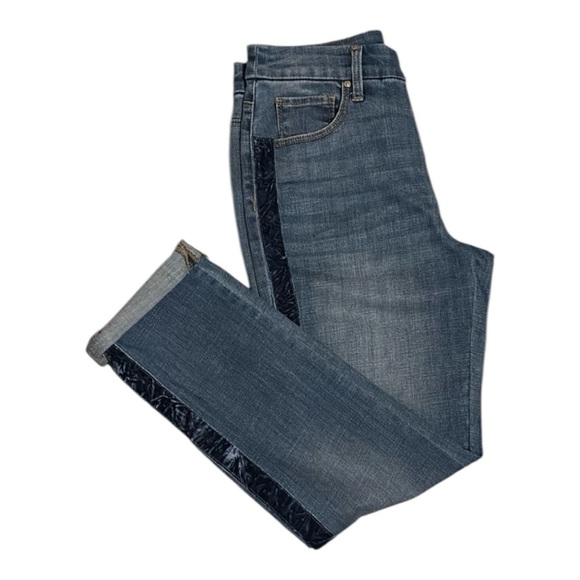 Chico’s So Slimming Velvet Side-Seam Girlfriend Ankle Jeans size 28 waist - Picture 2 of 9